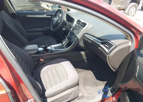 2014 Ford Fusion Se z USA, uszkodzony, nr VIN 3FA6P0H7XER219133